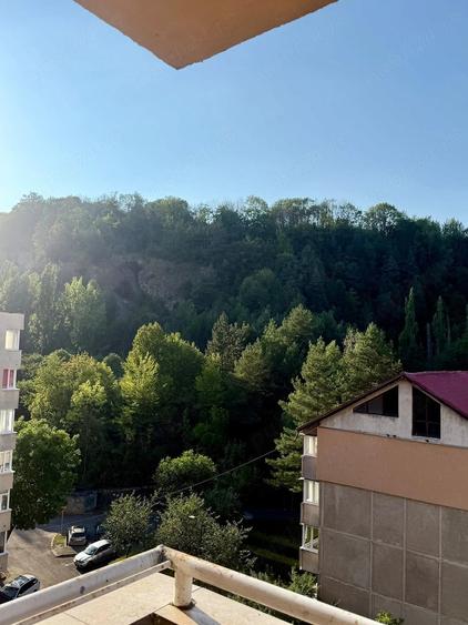 Garsonieră decomandată în Răcădău