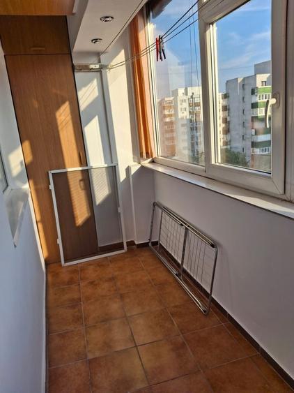 Apartament cu 3 camere decomandat în Independenței