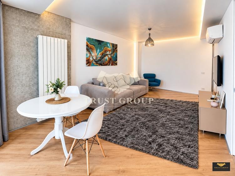 Apartament cu 2 camere semidecomandat, mobilat în Floreasca