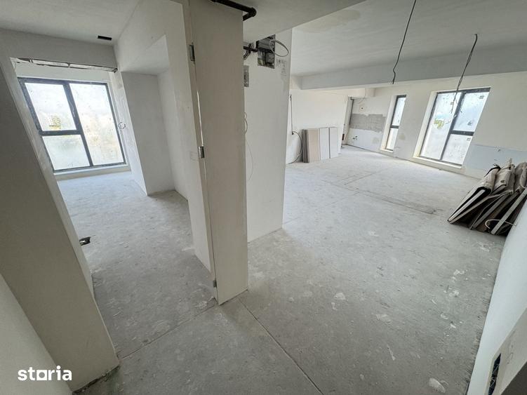 Apartament cu 4 camere în Central
