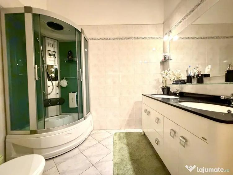 Apartament cu 4 camere semidecomandat, mobilat în Central