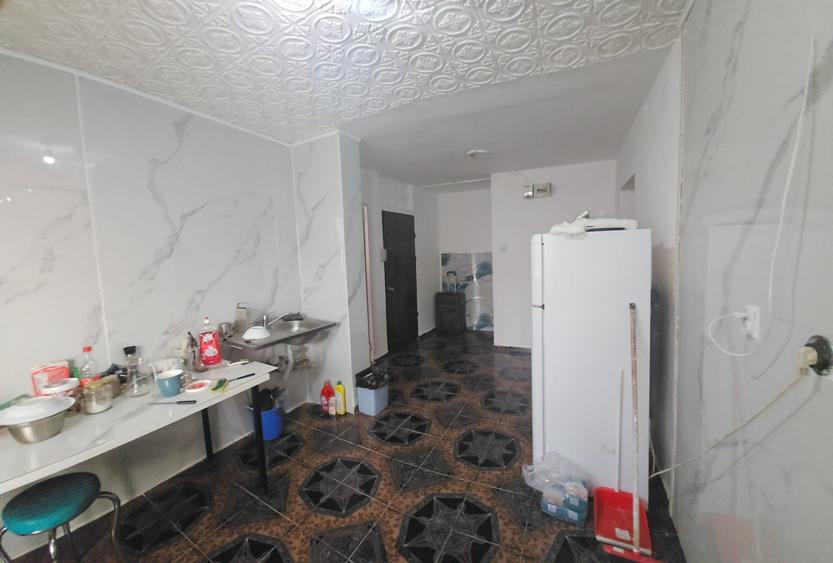 Basarabia Arena Nationala, Spital Judetean IF, 2 bai, dec., luminos, plan secund - 8