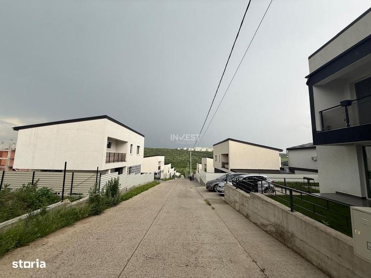 Casă cu 4 camere în Valea Lupului
