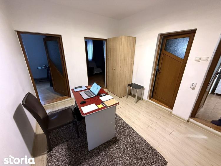 Apartament cu 3 camere decomandat, mobilat în Gară