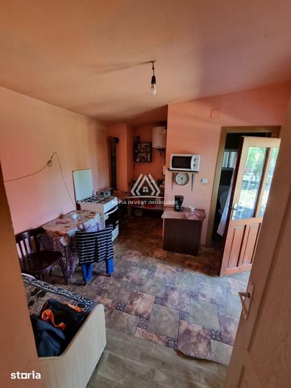 Casă cu 3 camere cu Teren 2604 Mp în Sâmboleni