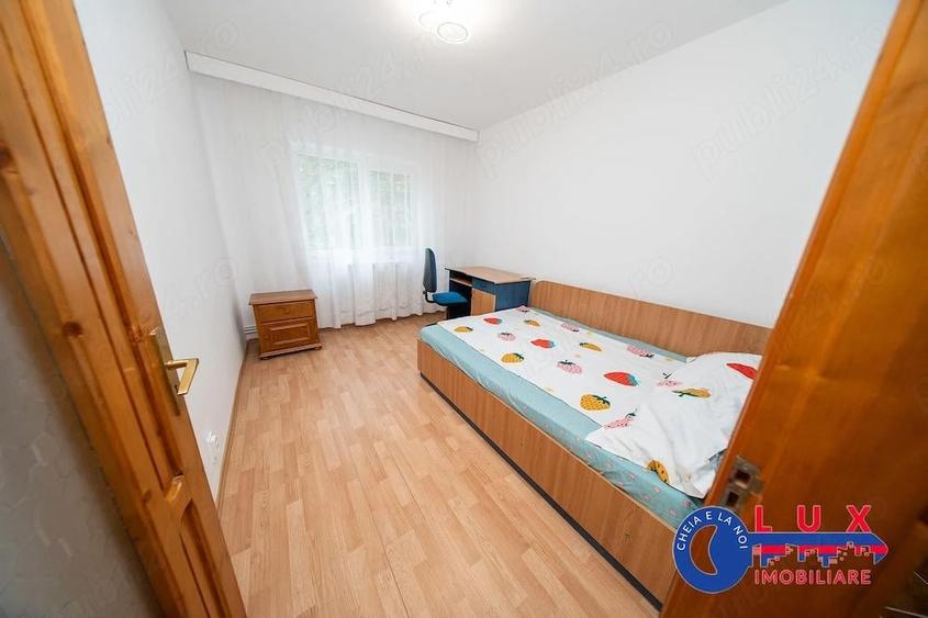 Apartament cu 3 camere decomandat în E3