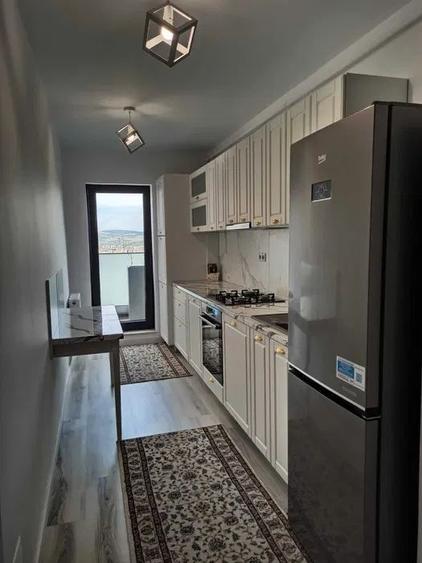 Apartament cu 3 camere decomandat în Zorilor