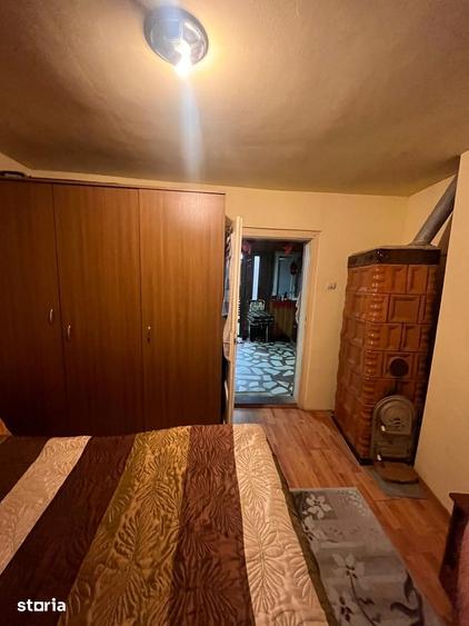 Casă cu 5 camere cu Teren 1800 Mp în Călugări