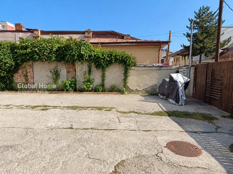 Apartament cu 2 camere semidecomandat, mobilat în 1 Mai