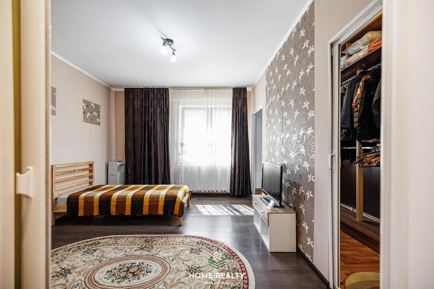 Casă individuală cu 6 camere cu Canalizare în Sud-Vest