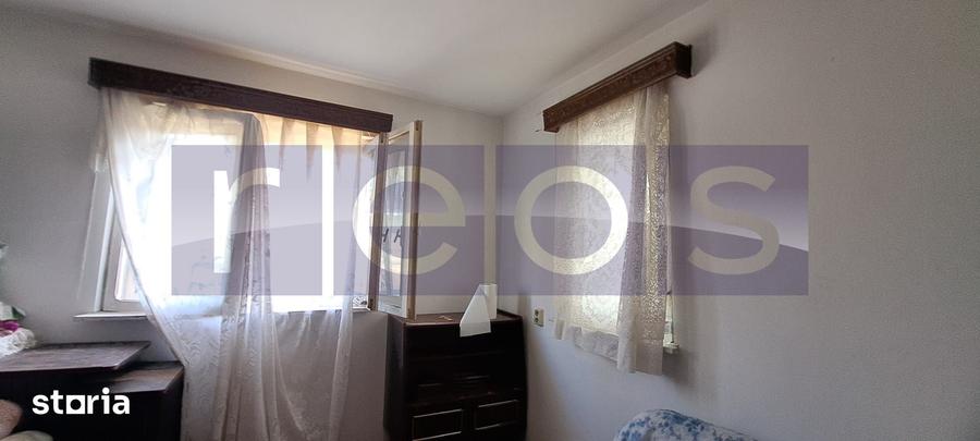 Casă cu 4 camere cu Teren 1200 Mp în Măldăeni