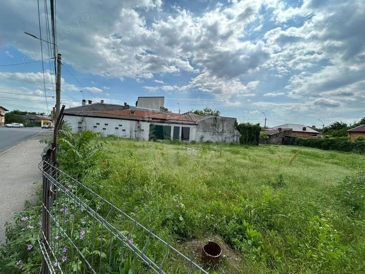 Teren de 1018 mp, în Central