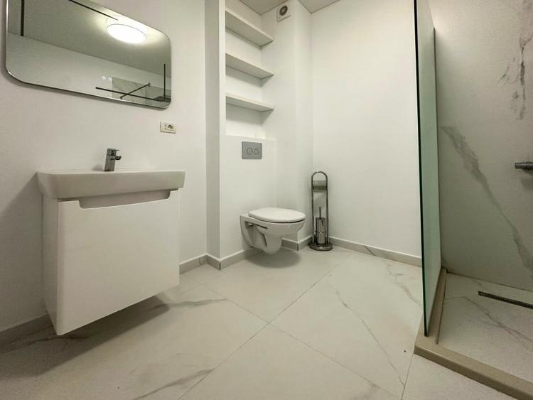 Apartament cu 2 camere decomandat, mobilat în City Park Mall