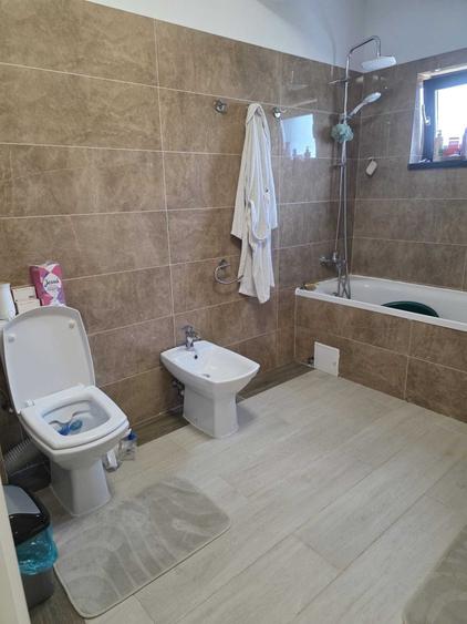 Apartament cu 2 camere decomandat în Bucium