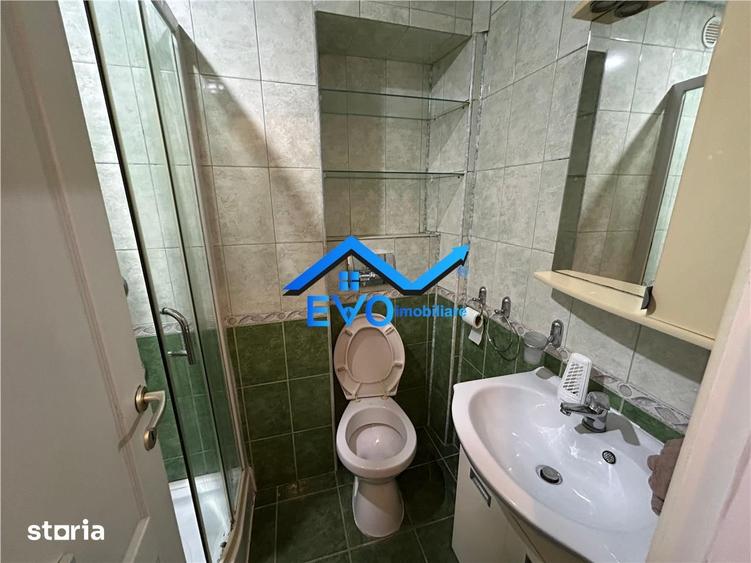 APARTAMENT CU 2 CAMERE DE INCHIRIAT - 2