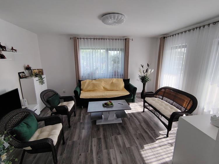 Casă individuală cu 3 camere cu Canalizare în Miroslava