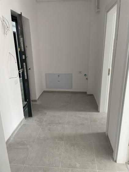 Apartament cu 2 camere decomandat în Apărătorii Patriei
