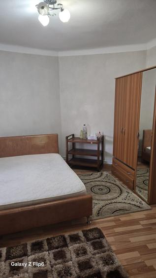 Casă cu 2 camere în Central
