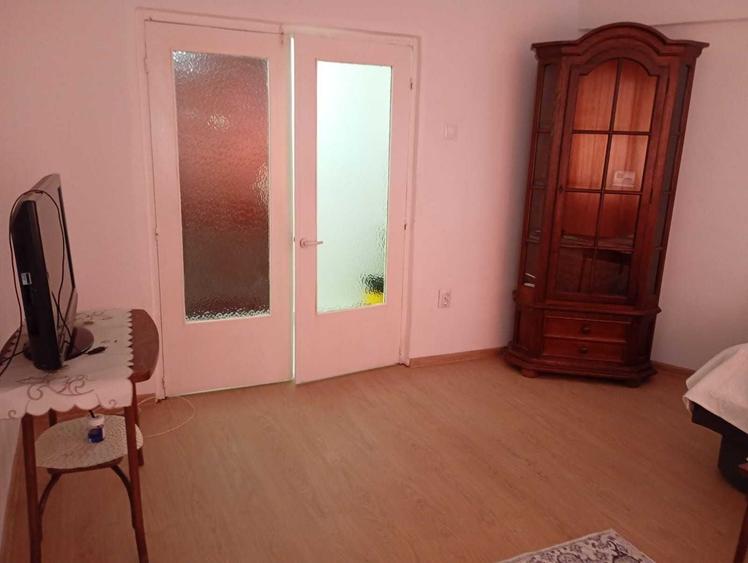 Garsonieră semidecomandată în Micro 11