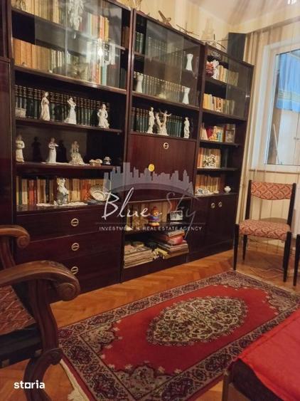 Apartament cu 4 camere decomandat, mobilat în Far