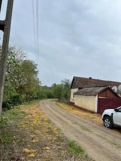Casă cu 4 camere în Almașu Mare