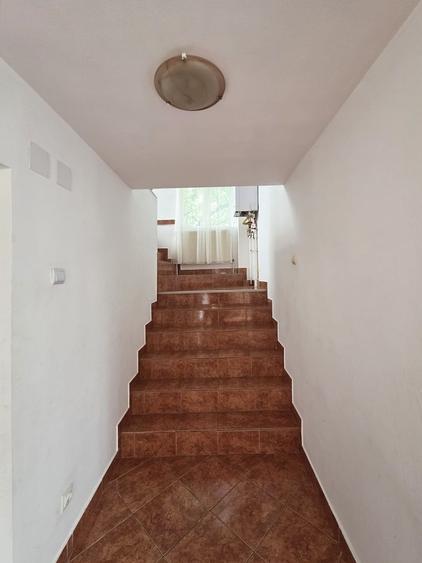 Muntele Mare, casa cu 5 camere, 200 mp, 8 minute de metrou, comision 0% - 4