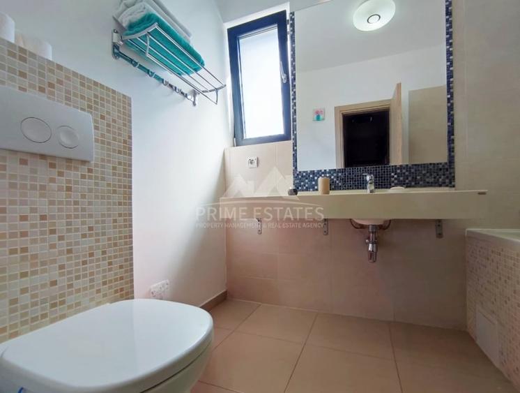 Apartament cu 3 camere semidecomandat, mobilat în Băneasa