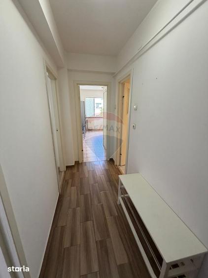 Apartament cu 2 camere decomandat în Craiovița Nouă