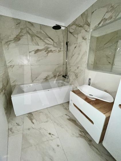 Apartament cu 3 camere semidecomandat în Șelimbăr