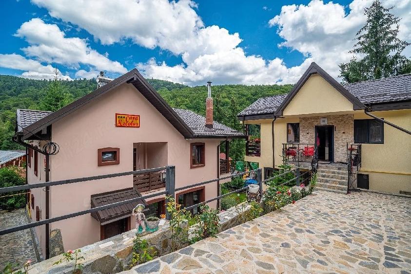 Casă cu 5 camere cu Teren 650 Mp în Central