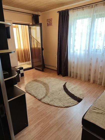 Garsonieră decomandată în Exterior Vest