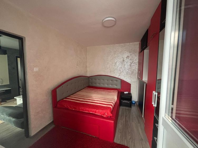 Apartament cu 2 camere semidecomandat, mobilat în George Enescu