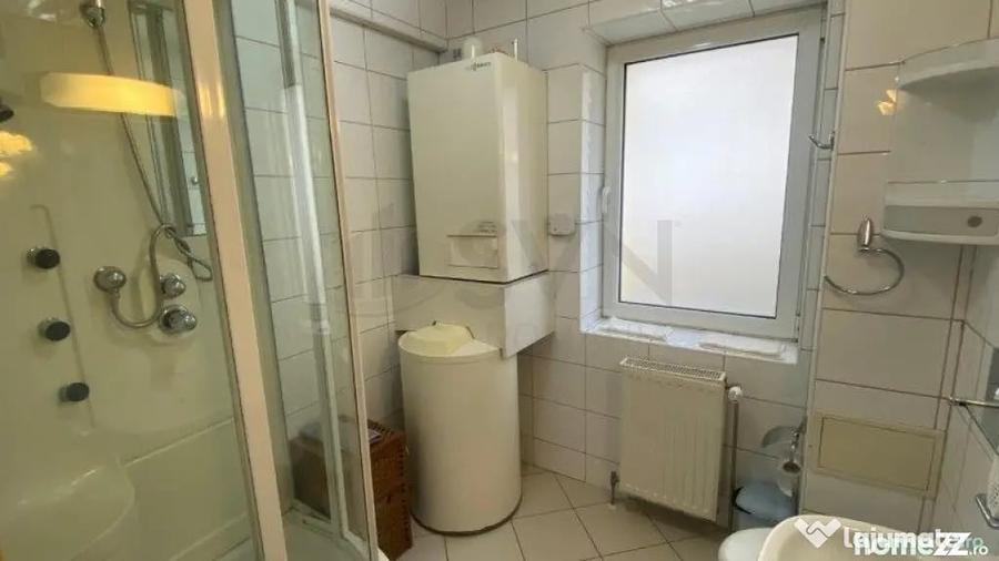 Apartament cu 3 camere decomandat în Primăverii
