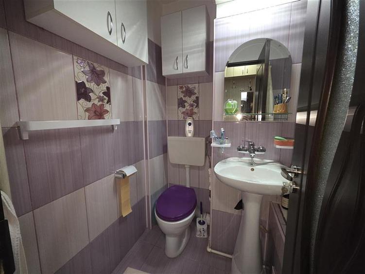 Apartament cu 2 camere semidecomandat în Valea Rosie