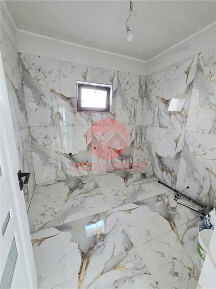 Casă cu 3 camere cu Teren 411 Mp în Valu lui Traian