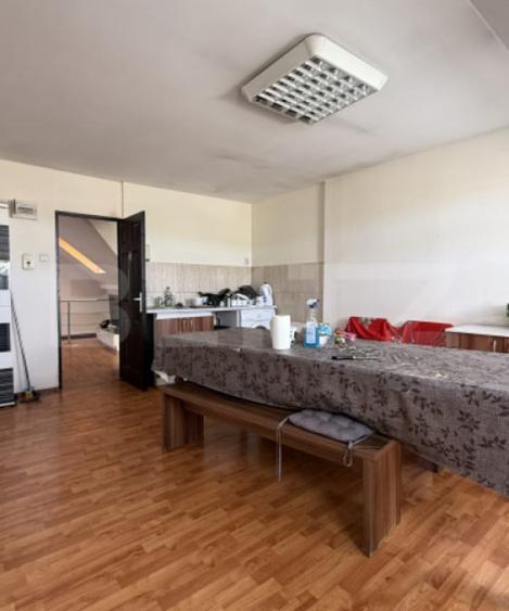 Apartament cu 5 camere decomandat în Central