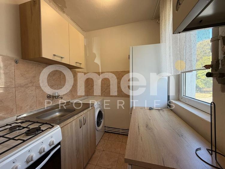 Apartament cu 2 camere semidecomandat, mobilat în Săsar