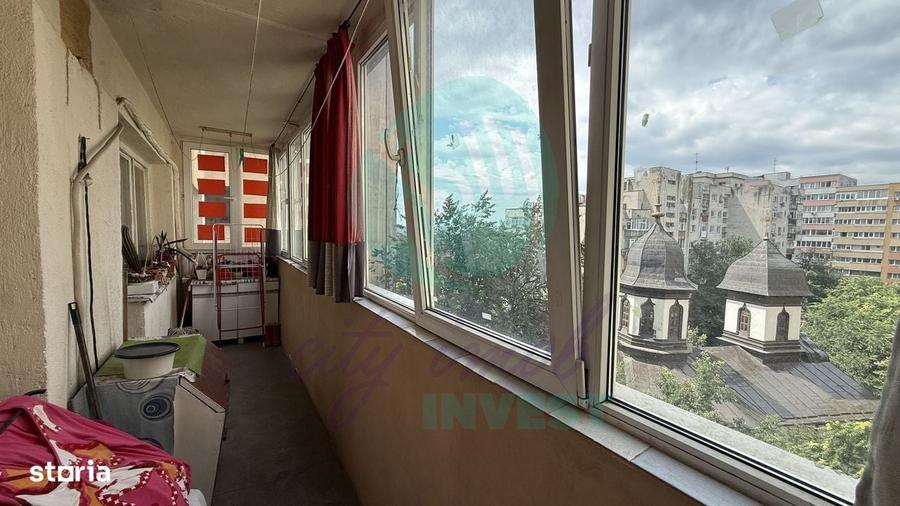 Apartament cu 3 camere semidecomandat în Lacul Tei