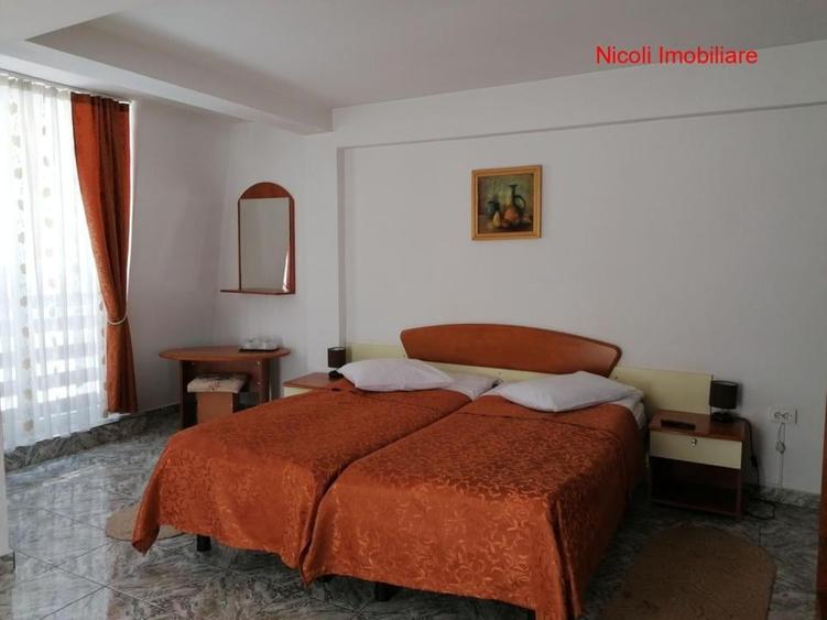 Casă individuală cu 18 camere cu Teren 1000 Mp în Exterior Sud