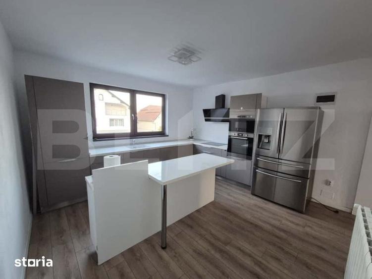 Casă cu 5 camere cu Teren 585 Mp în Jidvei