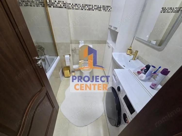 Apartament cu 2 camere decomandat în Prundu