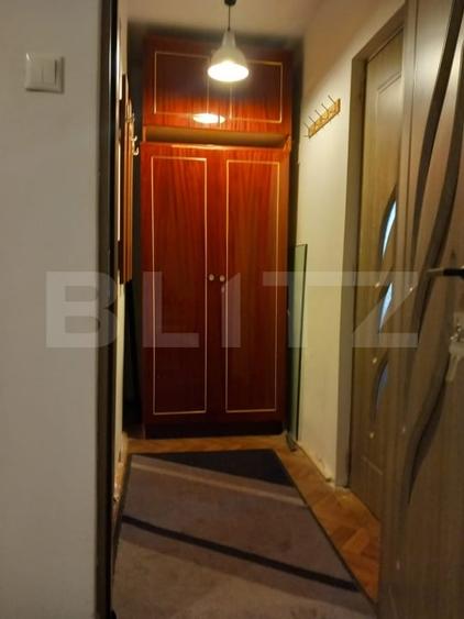 Apartament cu 3 camere semidecomandat în Spitalul Județean