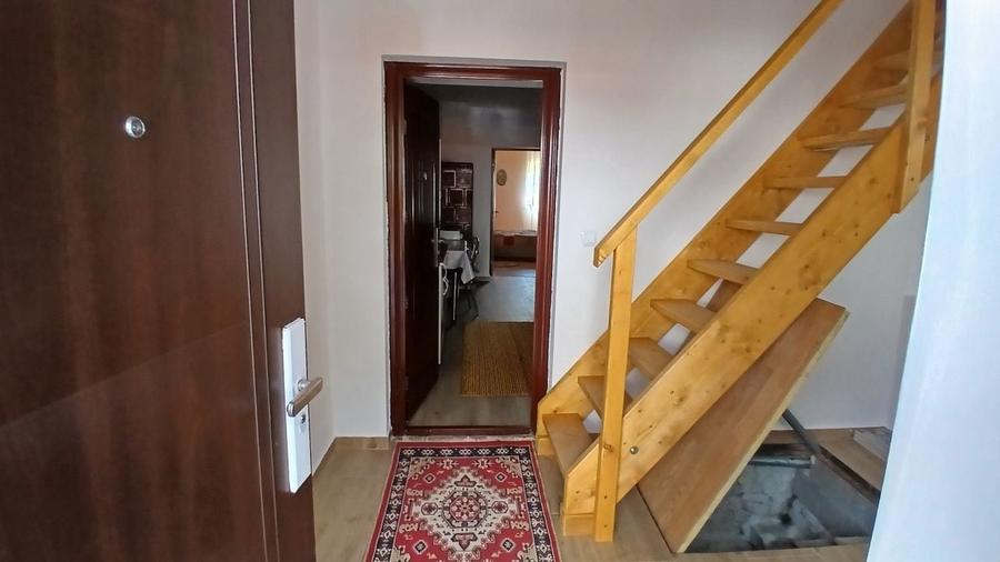 Casă cu 2 camere în Central