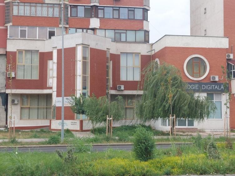 Spațiu comercial, de 360 mp, în Ultimul leu