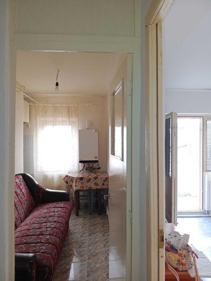Apartament cu 2 camere decomandat în Exterior Vest