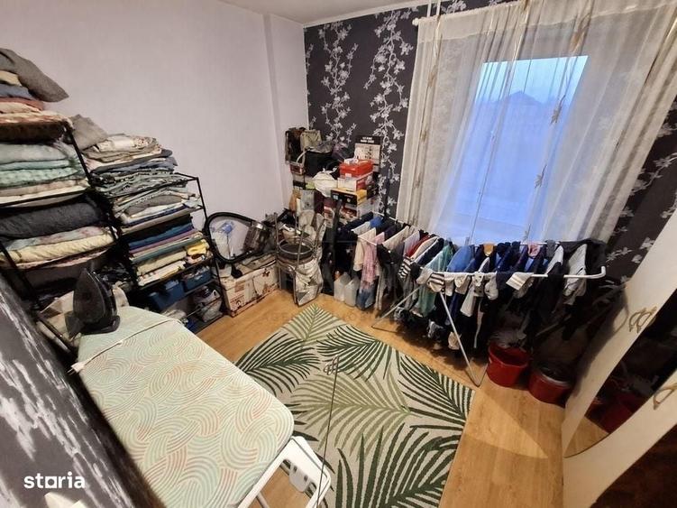 Apartament cu 4 camere decomandat în Mircea cel Bătrân