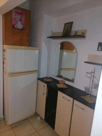 Garsonieră decomandată în Nicolina