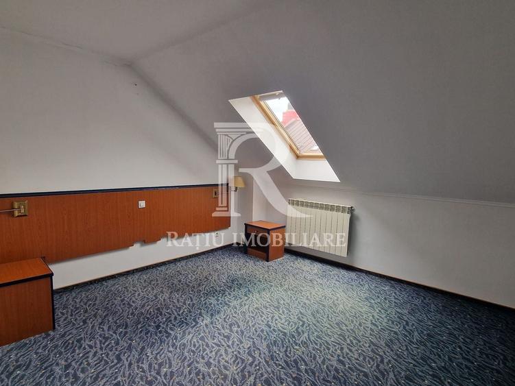 Spațiu comercial, de 640 mp, în Central