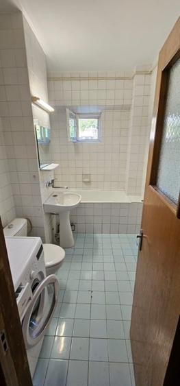 Apartament cu 4 camere decomandat în Gară