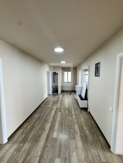 Casă individuală cu 4 camere cu Canalizare în Andrei Mureșanu